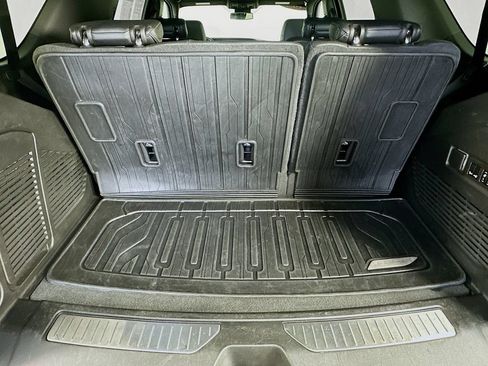 Used 2023 GMC Yukon Denali AWD/4WD image 35
