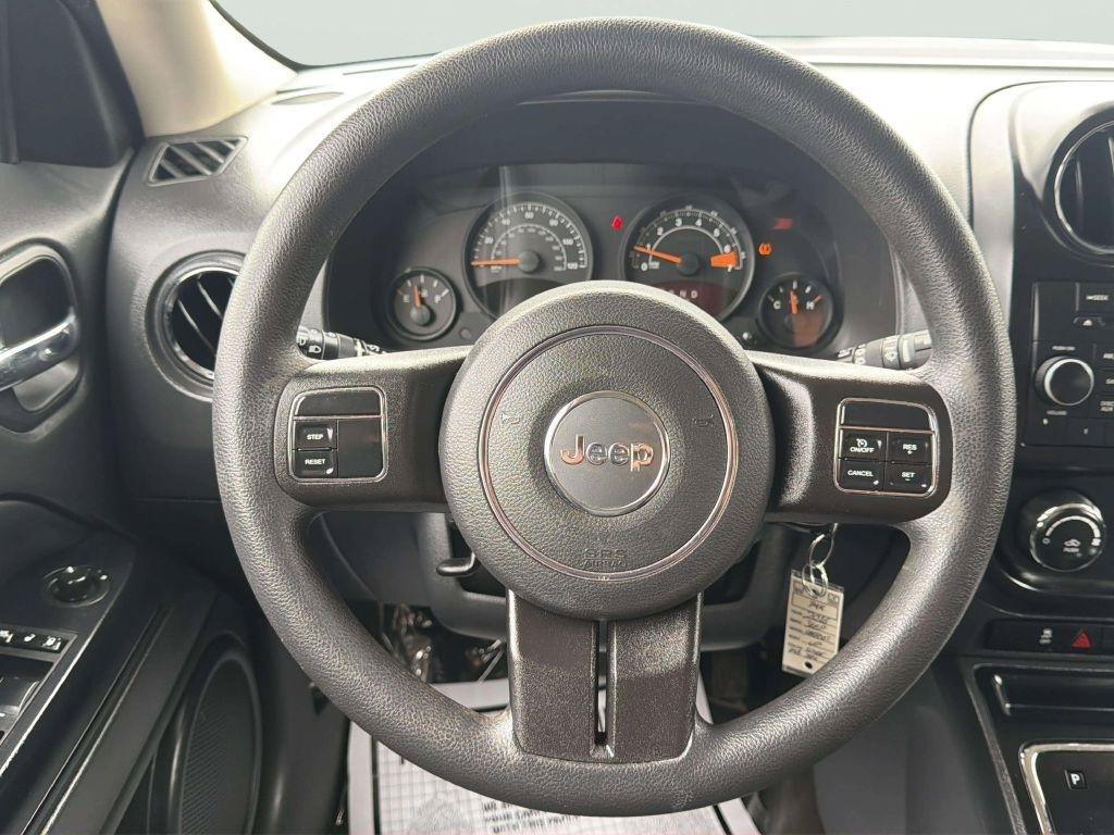 Used 2016 Jeep Patriot Sport w/ Power Value Group AWD/4WD image 19