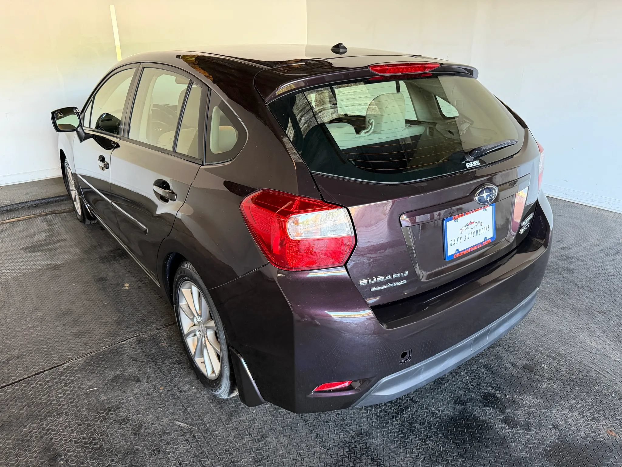Used 2013 Subaru Impreza 2.0i Premium w/ All-Weather Pkg AWD/4WD image 5