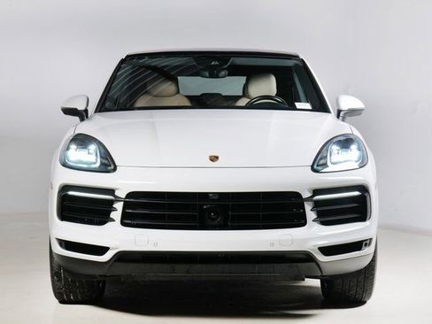 Used 2021 Porsche Cayenne Coupe image 6
