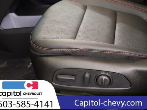 Used 2027 Chevrolet Bolt RS FWD image 13