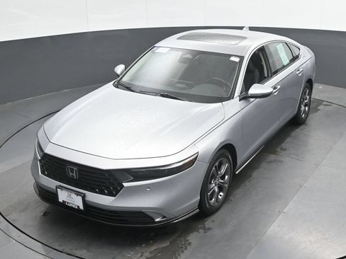 Used 2024 Honda Accord EX-L image 34