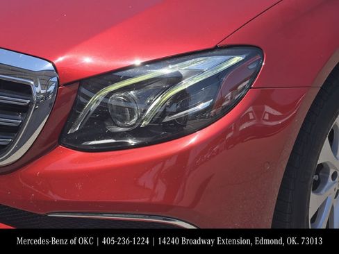 Used 2018 Mercedes-Benz E 300 4MATIC image 6