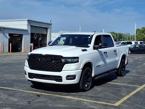 Used 2025 RAM 1500 Big Horn AWD/4WD image 2