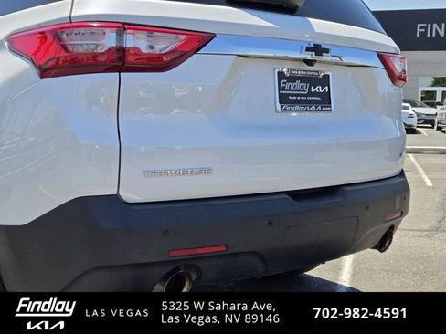 Used 2020 Chevrolet Traverse LT FWD image 7