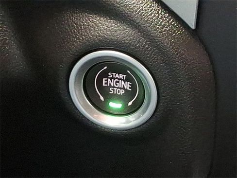 Used 2021 Chevrolet Silverado 1500 LTZ image 22