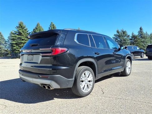 Used 2024 GMC Acadia Elevation image 7