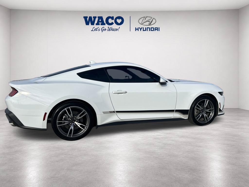 Used 2025 Ford Mustang Coupe RWD image 18
