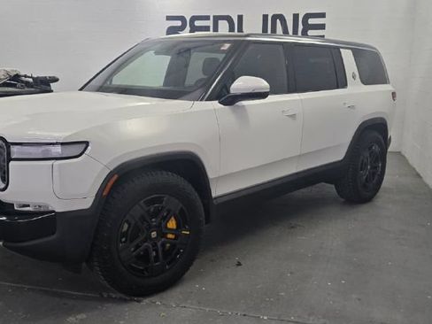 Used 2024 Rivian R1S Adventure AWD/4WD image 2