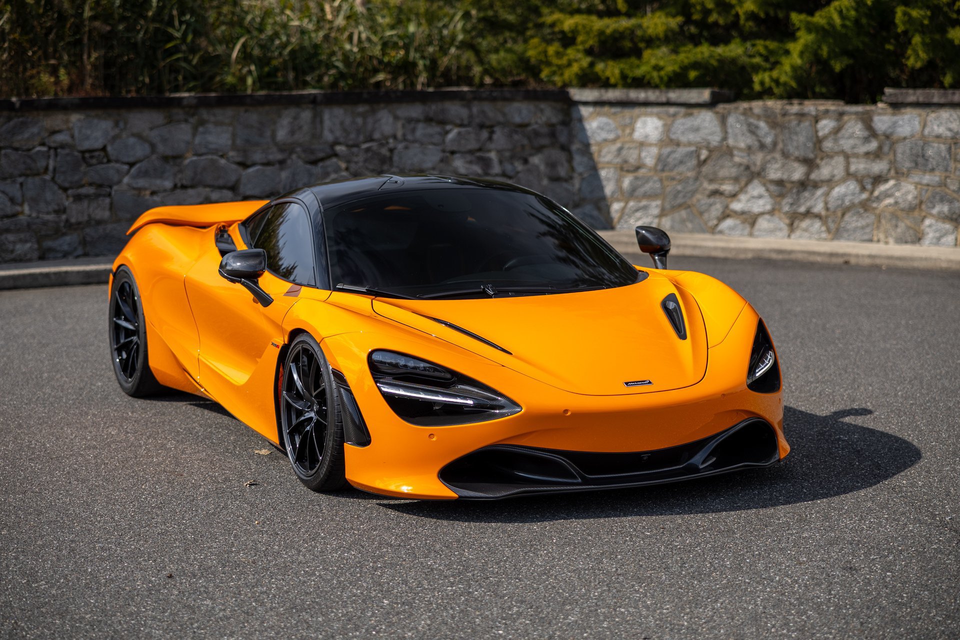 Used 2019 McLaren 720S RWD image 16