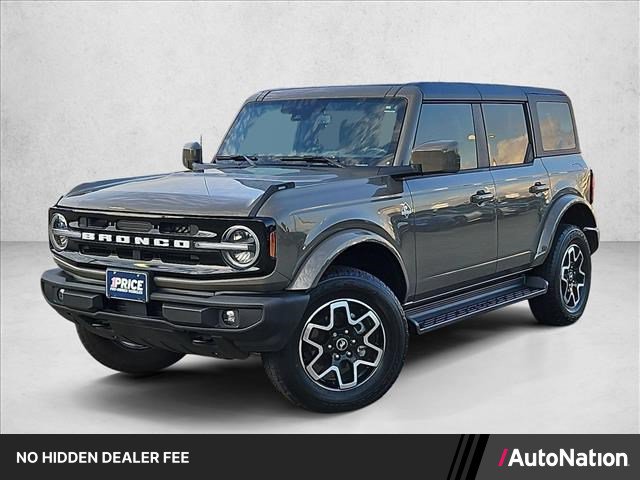 Used 2025 Ford Bronco Outer Banks AWD/4WD image 1
