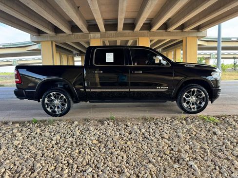 Used 2019 RAM 1500 Limited AWD/4WD image 2