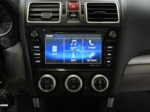 Used 2018 Subaru Forester 2.5i Premium w/ All-Weather Package image 5