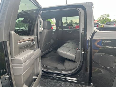 Used 2025 GMC Sierra 1500 SLT AWD/4WD image 10