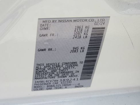 Used 2024 Nissan Altima 2.5 SR FWD image 21
