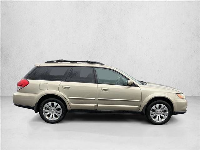 Used 2009 Subaru Outback 2.5i Limited AWD/4WD image 4