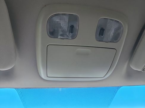 Used 2011 Ford Fusion SE image 18