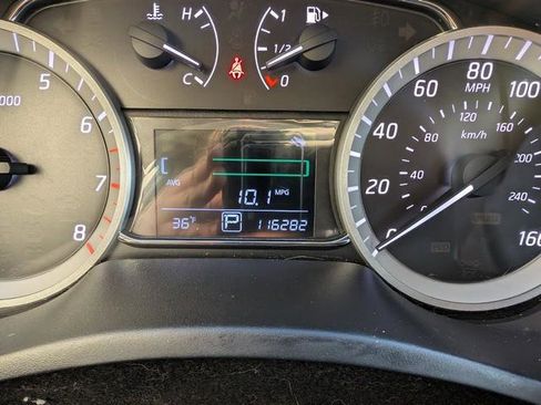 Used 2014 Nissan Sentra SV image 9