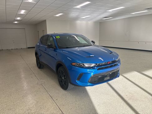 New 2025 Dodge Hornet GT w/ GT Blacktop Package image 3