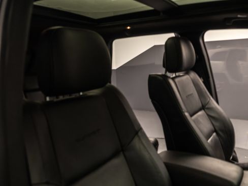 Used 2016 Jeep Grand Cherokee Summit AWD/4WD image 39