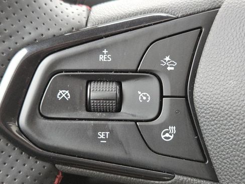Used 2025 Chevrolet TrailBlazer RS w/ Convenience Package FWD image 11