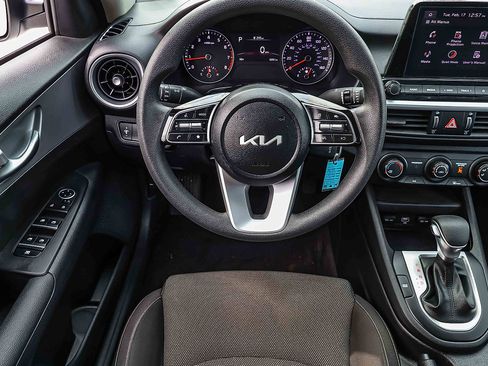 Certified 2023 Kia Forte LXS image 17