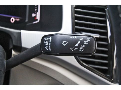 Used 2022 Volkswagen Atlas SE image 18