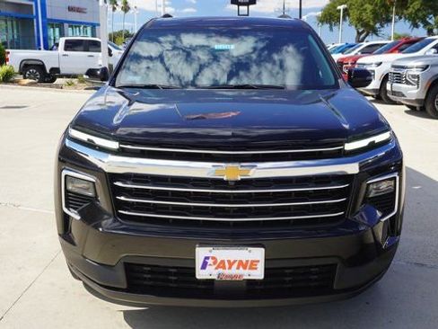 New 2026 Chevrolet Traverse LT image 2