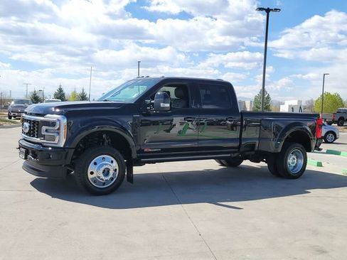 Certified 2026 Ford F450 Platinum w/ FX4 Off-Road Package AWD/4WD image 4