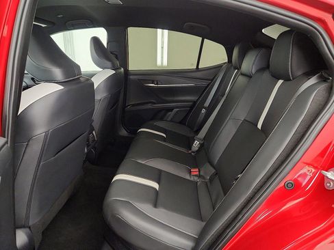 Used 2025 Toyota Camry SE w/ Convenience Package image 20