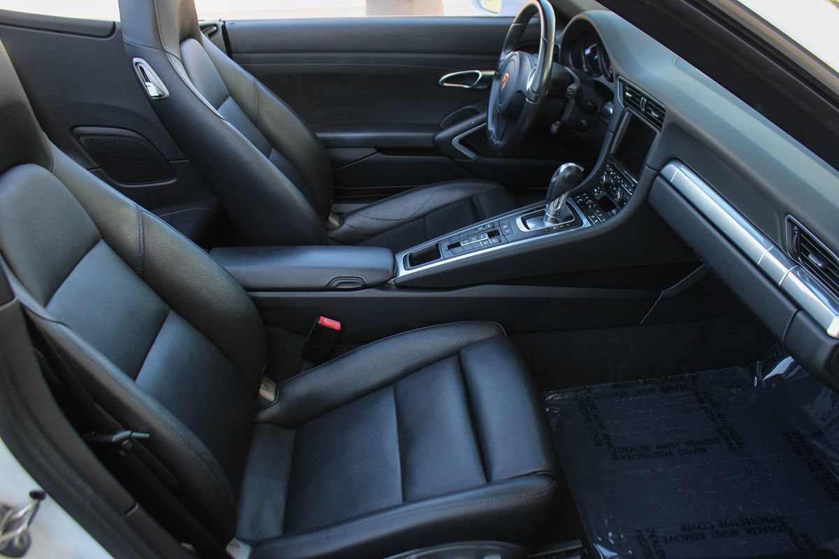 Used 2016 Porsche 911 Carrera image 17