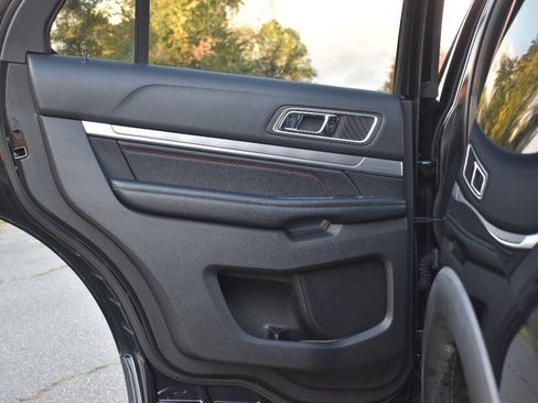 Used 2016 Ford Explorer Sport w/ Equipment Group 401A AWD/4WD image 9