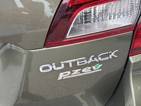 Used 2016 Subaru Outback 2.5i Limited AWD/4WD image 21