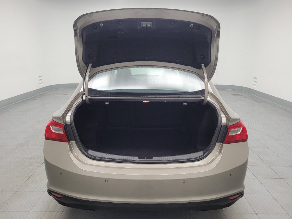 Used 2023 Chevrolet Malibu LT w/ Driver Confidence Package FWD image 29