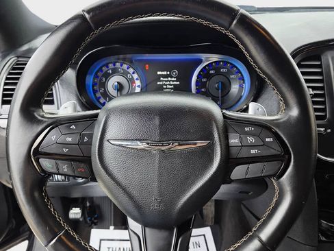 Used 2016 Chrysler 300 S RWD image 8