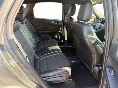 Used 2023 Ford Escape ST-Line AWD/4WD image 24