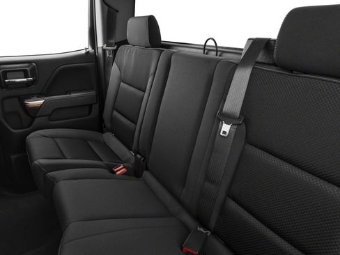 Used 2018 GMC Sierra 1500 SLE w/ SLE Value Package AWD/4WD image 9