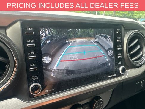 Used 2020 Toyota Tacoma SR5 AWD/4WD image 5