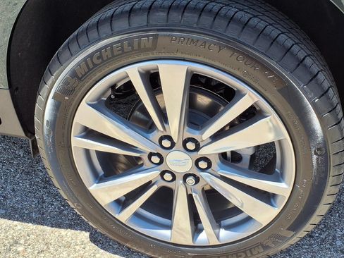 New 2026 Cadillac XT5 Premium Luxury w/ LPO, Floor Liner Package AWD/4WD image 7