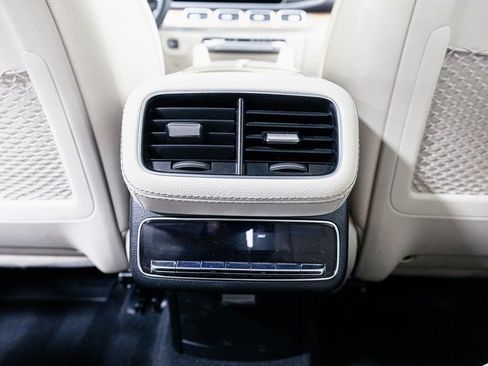 Used 2025 Mercedes-Benz GLS 450 4MATIC image 30