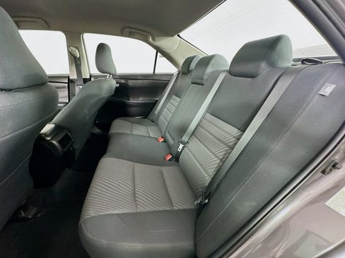 Used 2015 Toyota Camry LE FWD image 22