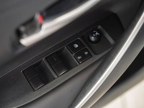 Used 2023 Toyota Corolla SE FWD image 35