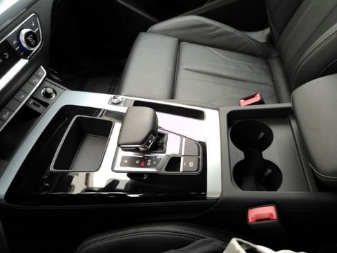 Used 2024 Audi Q5 2.0T Premium image 44