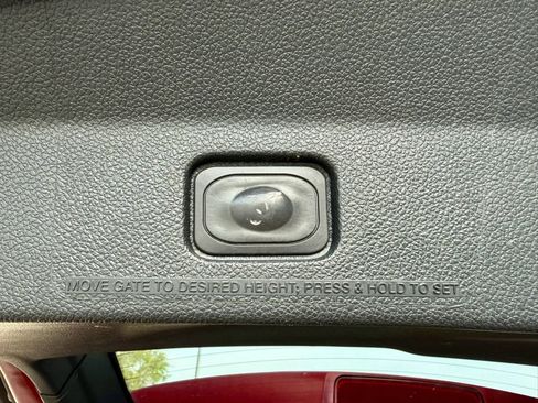 Used 2018 Ford Explorer XLT w/ Equipment Group 202A image 42