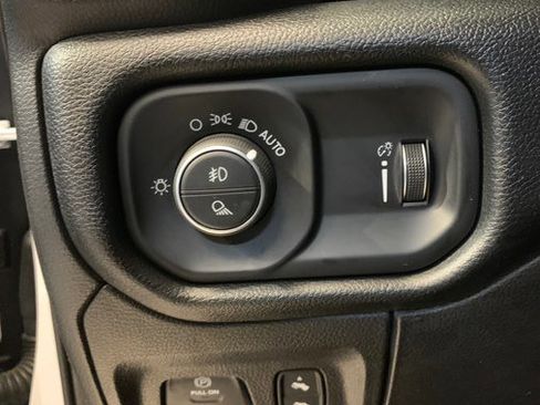 Used 2020 RAM 1500 Big Horn image 18