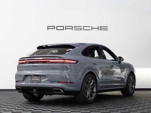 New 2026 Porsche Cayenne Coupe image 7