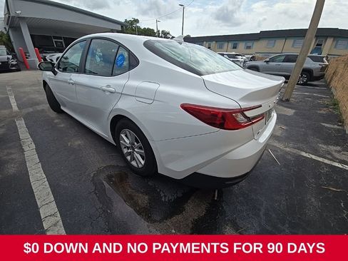 Used 2025 Toyota Camry LE FWD image 4