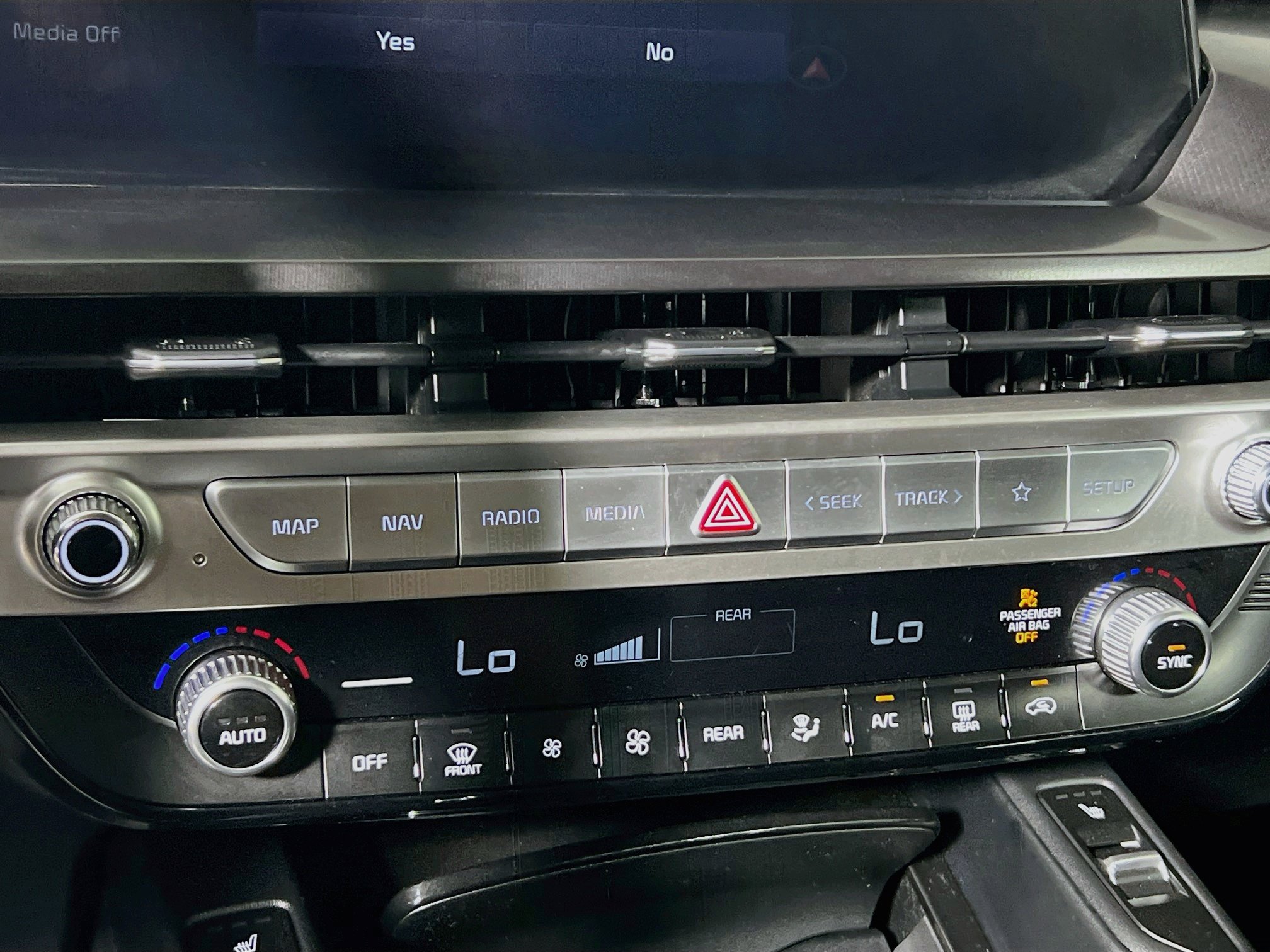 Used 2023 Kia Telluride S AWD/4WD image 26