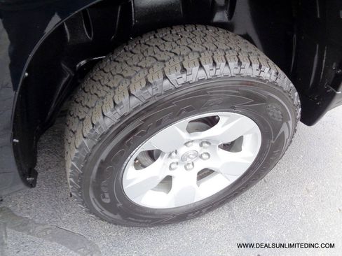 Used 2021 RAM 1500 Big Horn AWD/4WD image 8
