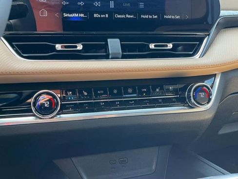 New 2026 Chevrolet Equinox ACTIV w/ Convenience Package III image 32